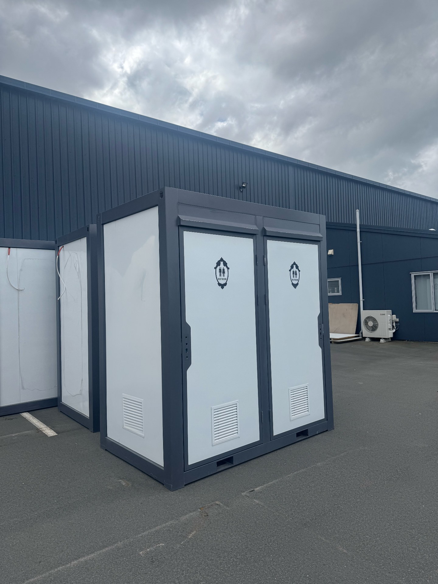 Double Toilet